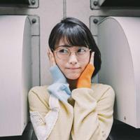 办公室的争吵声撞击着旗袍美妇心灵 她的秘密被发现了