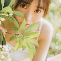 口述:少女乳房的诱惑,少女露出胸部勾引我