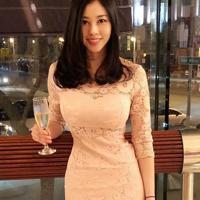 妈妈帮我洗澡时 我帮妈妈那个 妈妈想怀我的孩子