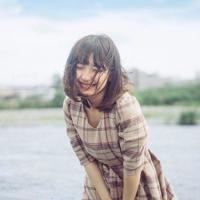 女主那里小,需要塞玉势 高h各种场景各种塞东西 坐在车上草妈妈MC