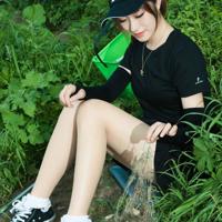男孩错把女友当妹妹来爱