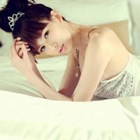 女记者火车上邂逅陌生男人 激情缠绵献出自己的初夜