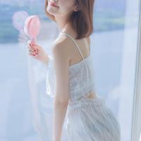 一个男人对你动心的表现,通过这三件事看出来,错不了!