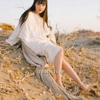 在校长办公室,色狼校长潜规则了所有女老师
