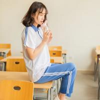 老汉玩丫头的小说 高h bl小说