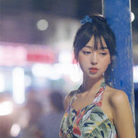 操美腿班主任宋薇 强行分开老师的粉腿 办公室内强上女班主任小说