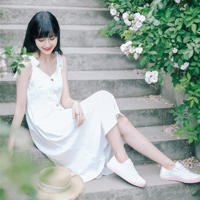 老公对她没性趣:美女结婚3年竟还是处女