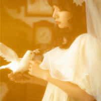 一边揉胸一边摸下体 玩少妇女邻居