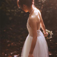 70后妈妈:当90后儿子恋上80后女老师该怎么办