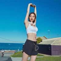 心酸的背叛 在老公的包包里找到性感蕾丝内裤