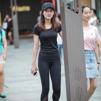 在车上被陌生人顶进小说 老板在车上猛烈强要我小说视频 爸爸在车