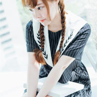 张小雨全捰体照片 14岁中学生房乳 父亲帮20岁女孩洗澡