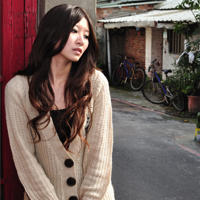 男友和老熟女暧昧 面对徐娘半老的欧巴桑男友竟然抛弃我