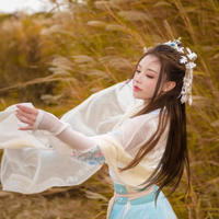 女朋友不是第一次 口述:女朋友被前男友撑大了 慢慢顶破还是一次进去