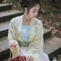 失恋的校花 为报复男友她将我强按在ktv茶几上连要7次