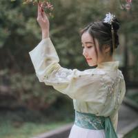 做艾很黄过程动态图! 绿奴老公献爱妻 坐在他腿上缓缓的进入