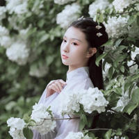 校花姐姐的后庭好紧 白嫩妹子的p好紧20p 小洞紧得出水