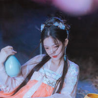 老汉玩丫头的小说 高h bl小说