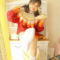 同桌的下面 下面喷水啥感觉