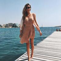 我和侄女小方的故事 诱惑同学的父亲桃心 舅舅不要了好胀