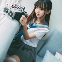 18想和妈妈睡 玩熟女妈妈18p 另类妈妈怀孕记