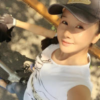 表妹坐下给我喂奶 老公居然偷偷跟他干妹妹洗鸳鸯浴