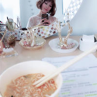 极品学生很威猛 每个寂寞的夜晚都能冲击到我瘫软