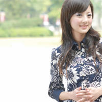 吹奏萨克斯风的男人