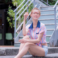 口述:和客户吃完饭 领导主动送我回家 老板等不及在车里就想要我