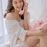 在车上坐在了我腿上 我在车上干熟睡妈妈 去外婆家妈妈做我腿上