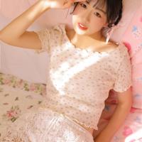 校花陈丽被门卫老杨 腐书网兄弟文爆h 女模掀衣喂人乳