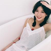 进入女生的第一次紧密接触，男生们都在想什么？