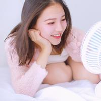 女生暗恋男生的表现 女生喜欢男生的举动