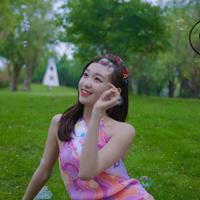 落入圈套的办公室文员 美女下属被上司吃豆腐潜规则
