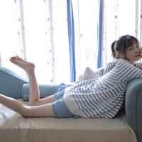 大嫂子是乡村艳妇 我与她在田野疯狂嘿嘿至太阳下山