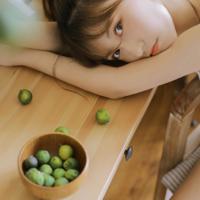 老公与女同学暧昧不清让我心生妒意