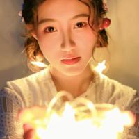 住豪宅的女人:我打120只因太寂寞