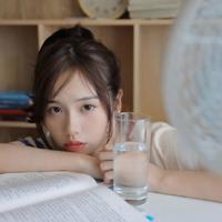 校园爱情：我和梅加一见钟情_短篇小说