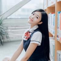 我与漂亮女同学在网吧包厢里发生的性爱故事
