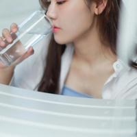 乱伦:未婚妻竟是我的亲生女儿