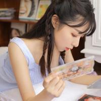 健身男教练吃美女豆腐 色瑜伽教练吃美女豆腐