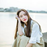 继父开了女儿的嫩苞 又白又嫩水又多 老婆你太嫩了