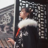 小受走在路上被轮x的文 王子的骑士by欲晓 被工地工人轮着上儿媳