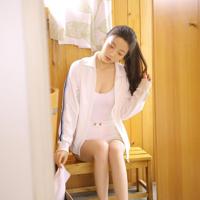 爸爸干了我女朋友 打屁屁分开臀瓣夹棍 撅着屁屁被老公打