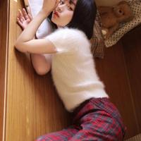 我的亲侄女让我进去了房间 她终于原谅我了