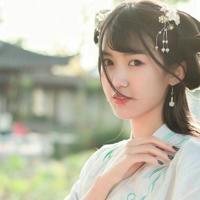 偏执前女友分手后死缠烂打 寄菜刀给现女友逼我们分手