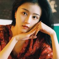 情深缘浅，不问曲终人散