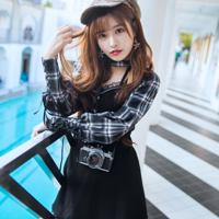 开了两个女儿的小嫩苞 父亲和高中女儿洗澡