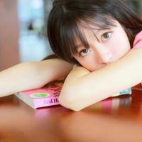 丰满少妇大力进入屋子 身后还跟着个帅小伙