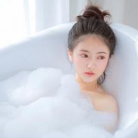 口述:我的妈妈容不得我身边有别的女人